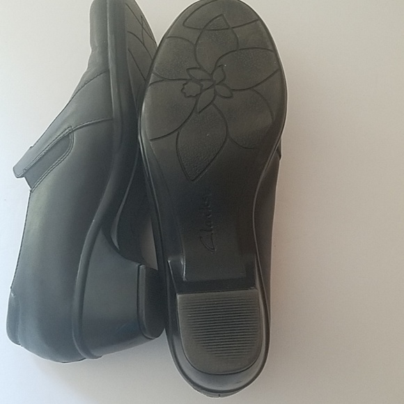 Clark's shoes - Picture 6 of 6